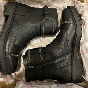 NIB Jessica Simpson black narnia boots size 8 1/2